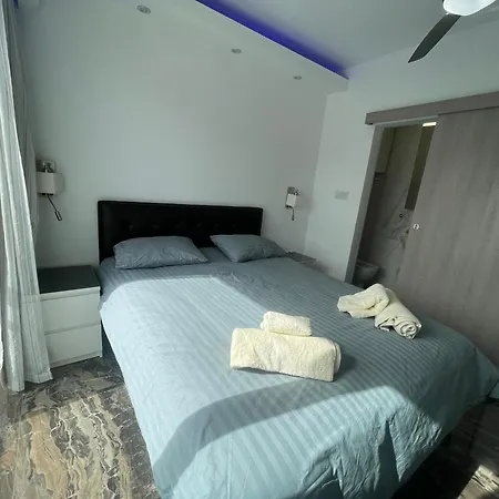 Apartment Nautica Luxe Larnaca