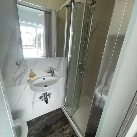 Nautica Luxe Apartment Larnaca