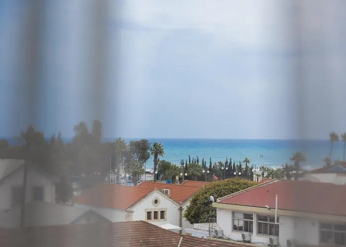 Nautica Luxe Апартаменти *