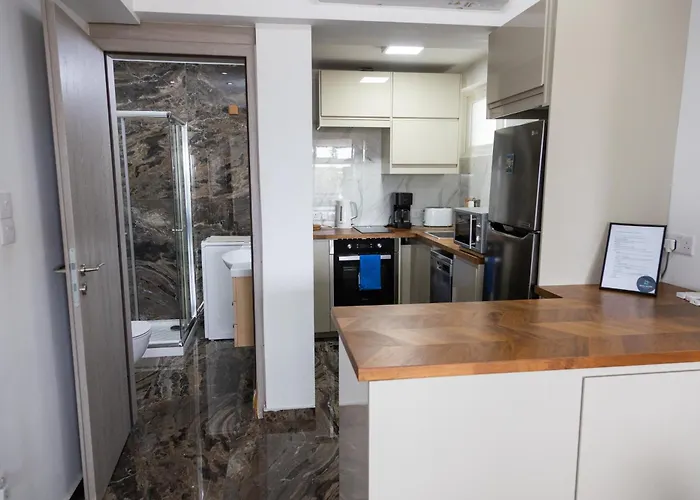 Nautica Luxe Ларнака