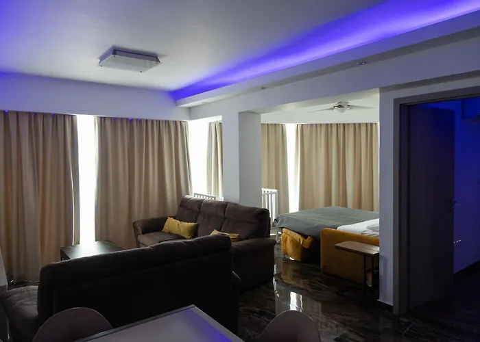 Nautica Luxe Larnaca