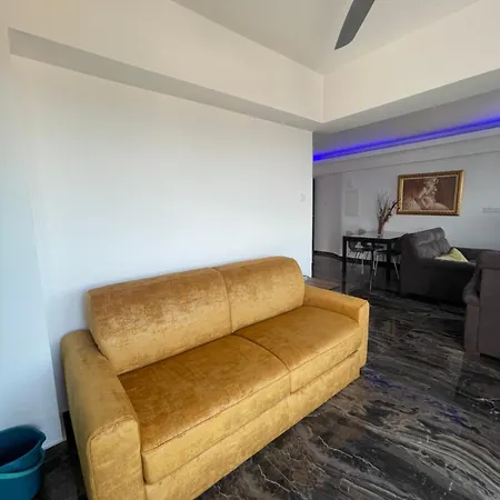 Nautica Luxe * Larnaca